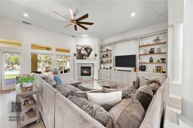 12614 Clay Creek Court, Bakersfield, CA 93312