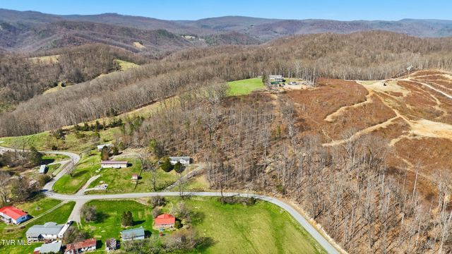 486 Cloud High Road, Duffield, VA 24244