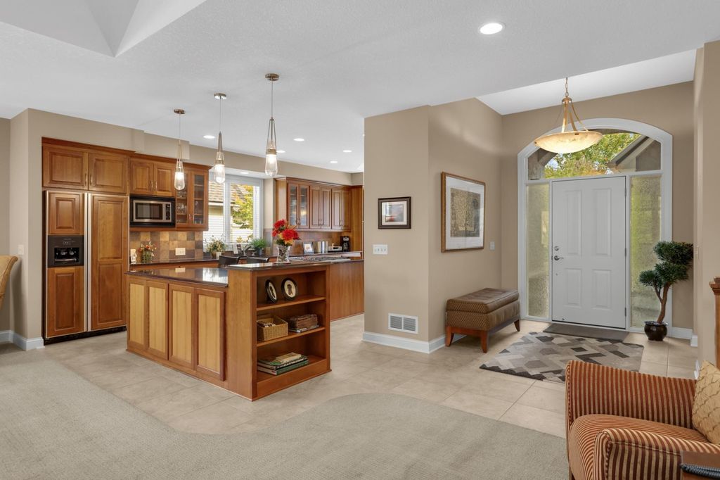 124 Stonebridge Road, Lilydale, MN 55118 — photo 3