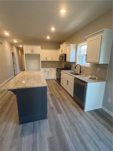 1600 Cottonwood Creek Avenue 8, Kearney, MO 64060
