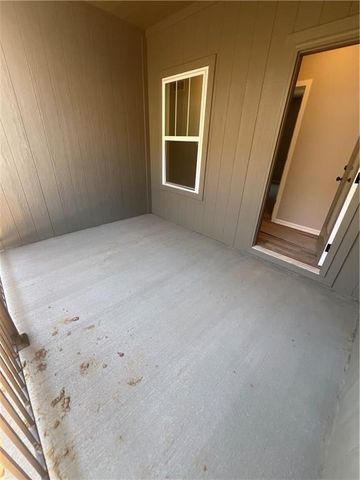 1600 Cottonwood Creek Avenue 8, Kearney, MO 64060