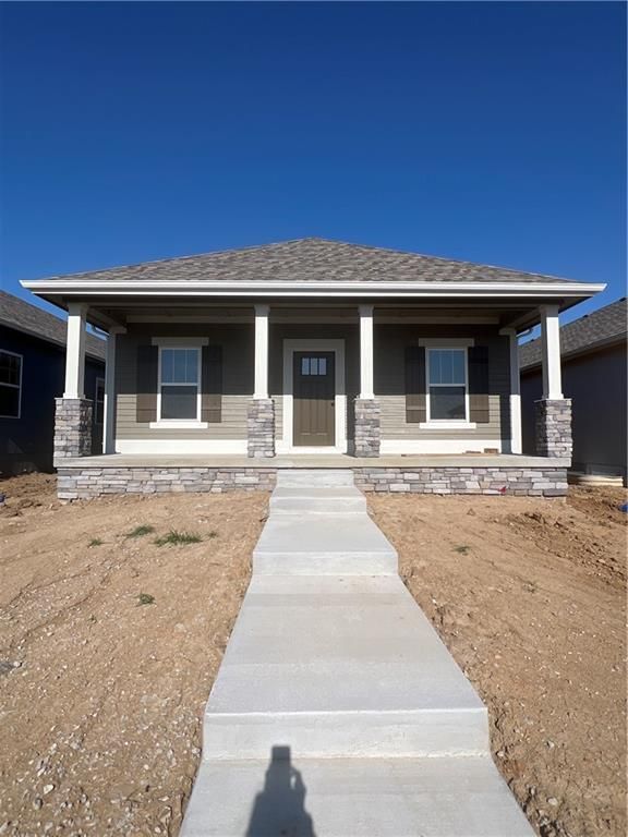 1600 Cottonwood Creek Avenue 8, Kearney, MO 64060