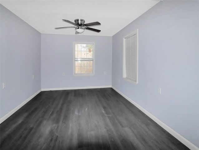 6611 Jensen Street, Hitchcock, TX 77563