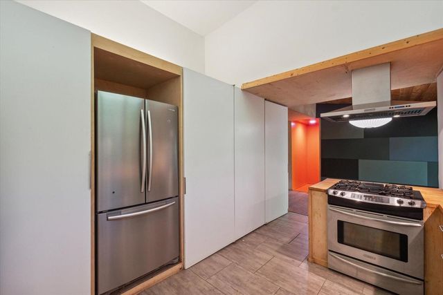 713 N 5th Avenue, Ann Arbor, MI 48104
