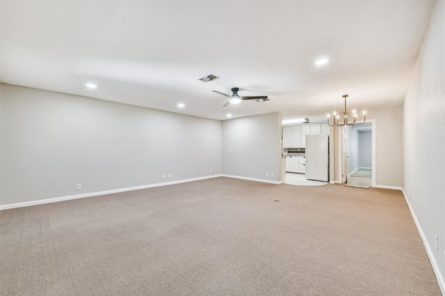 2010 15th Avenue N, Texas City, TX 77590