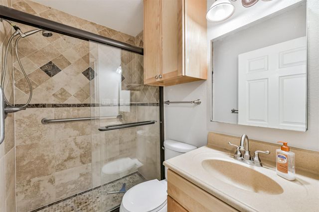 2010 15th Avenue N, Texas City, TX 77590