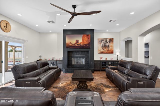 6953 W QUARTER HORSE Run, Coolidge, AZ 85128