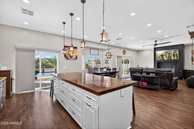 6953 W QUARTER HORSE Run, Coolidge, AZ 85128