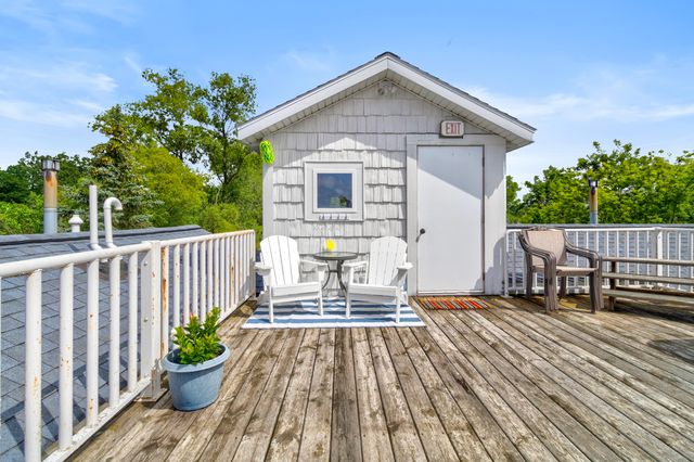 8668 Ellenwood Drive Drive 11, Montague City, MI 49437