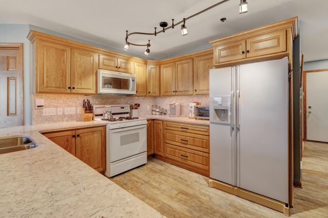 8668 Ellenwood Drive Drive 11, Montague City, MI 49437