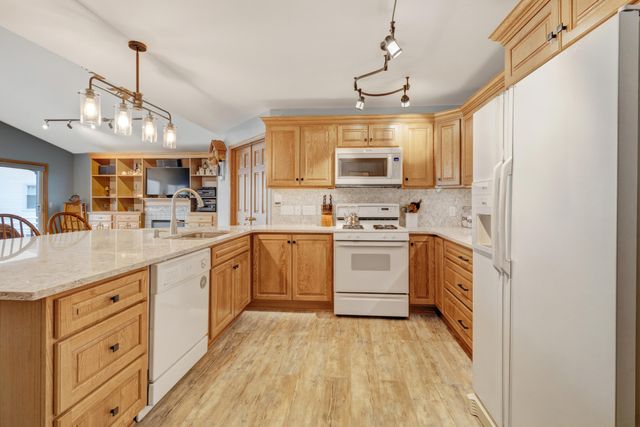 8668 Ellenwood Drive Drive 11, Montague City, MI 49437