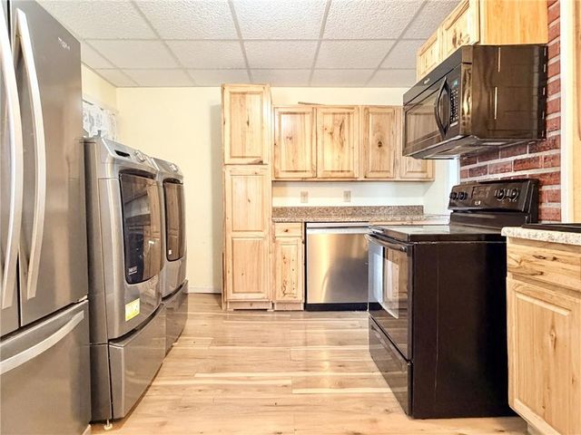 505 Pleasant View Avenue, Trenton, MO 64683