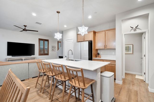 554 Mccaffrey Way, Madera, CA 93636