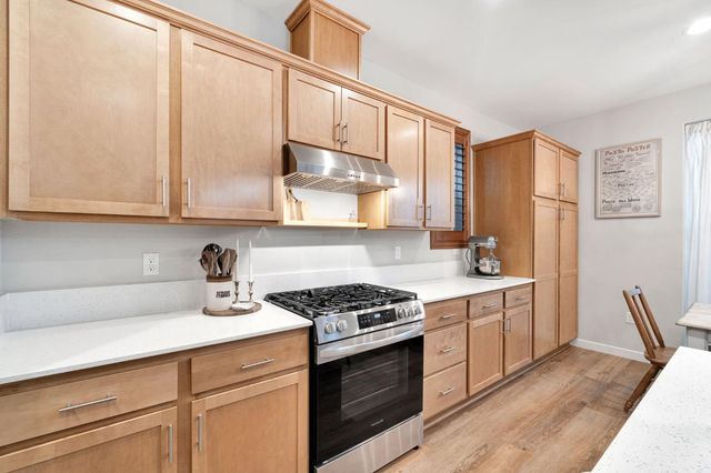 554 Mccaffrey Way, Madera, CA 93636