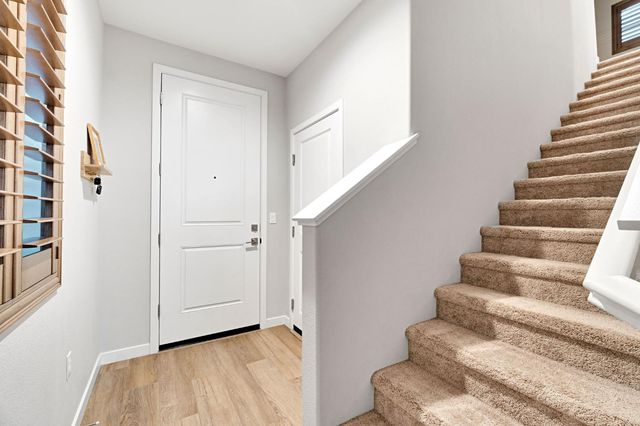 554 Mccaffrey Way, Madera, CA 93636