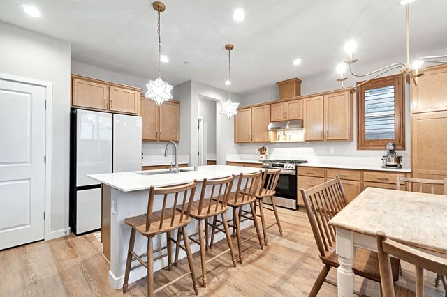 554 Mccaffrey Way, Madera, CA 93636