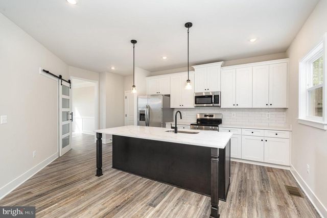 1008 LAKEVIEW DR, Stafford, VA 22556