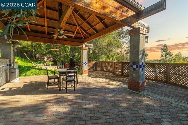 7308 7308 Altura Pl, Oakland, CA 94605