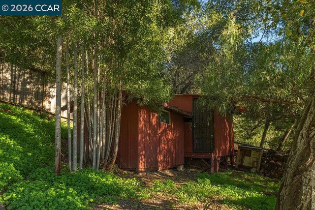 7308 7308 Altura Pl, Oakland, CA 94605