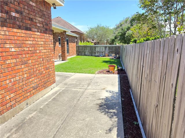 1806 Joel Ct, Corpus Christi, TX 78418