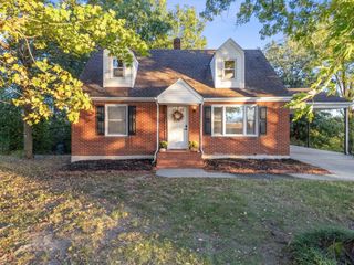 2631 Idlewild BLVD, Roanoke, VA 24012