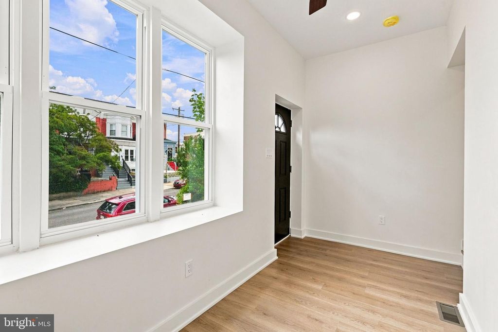 1655 N 60TH ST, PHILADELPHIA, PA 19151 — photo 2