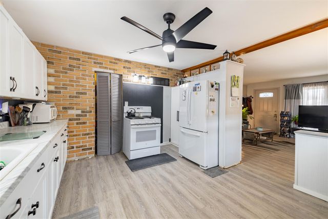 8032 William Street, Taylor, MI 48180