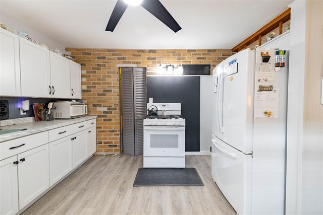 8032 William Street, Taylor, MI 48180