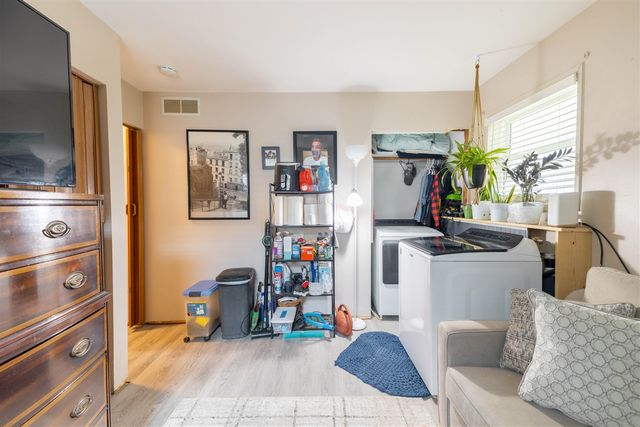 8032 William Street, Taylor, MI 48180