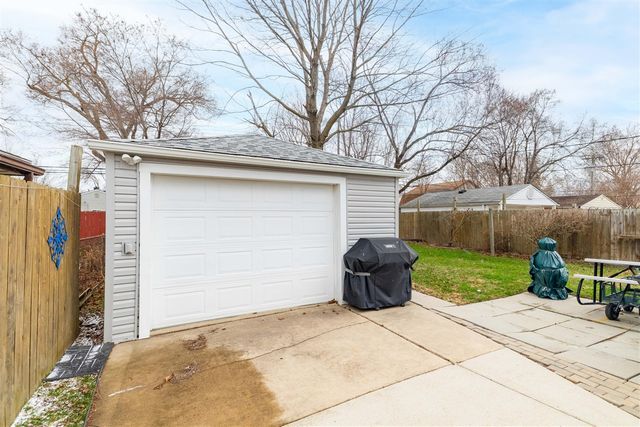 8032 William Street, Taylor, MI 48180