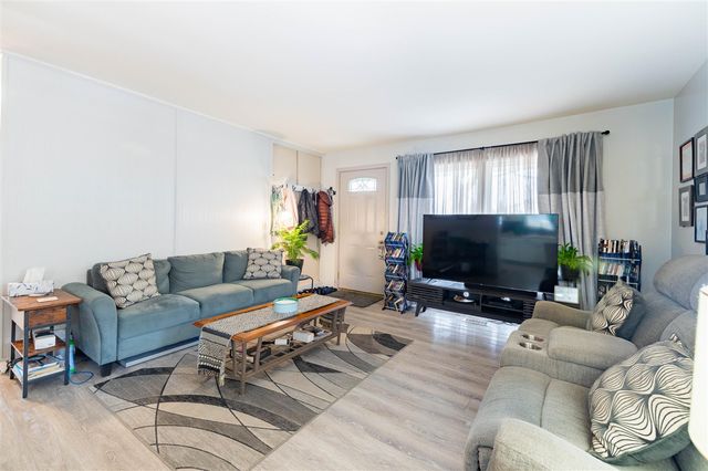 8032 William Street, Taylor, MI 48180