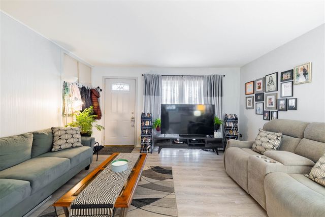 8032 William Street, Taylor, MI 48180