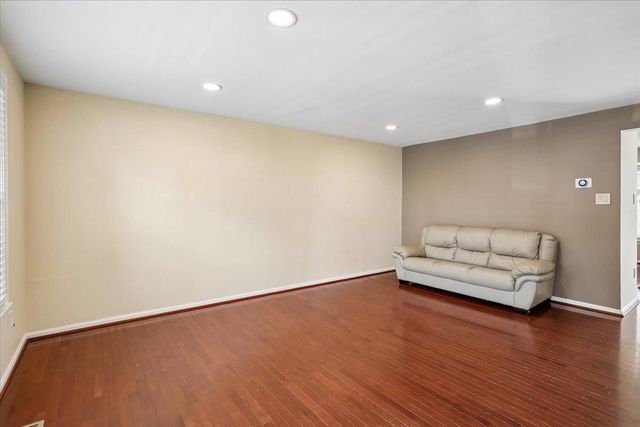 2984 BRAXTON WOOD CT, Fairfax, VA 22031