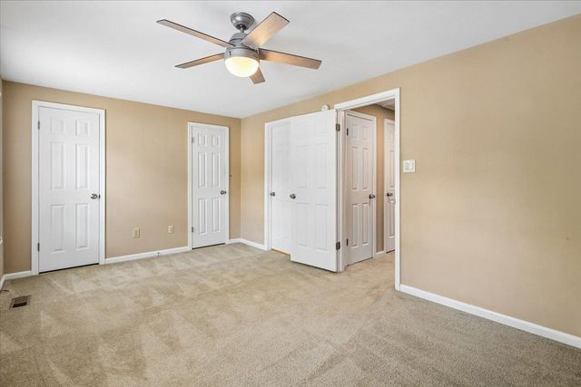2984 BRAXTON WOOD CT, Fairfax, VA 22031