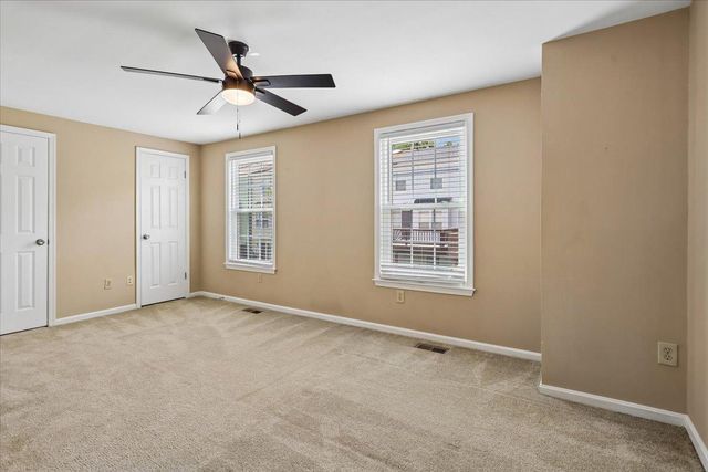 2984 BRAXTON WOOD CT, Fairfax, VA 22031