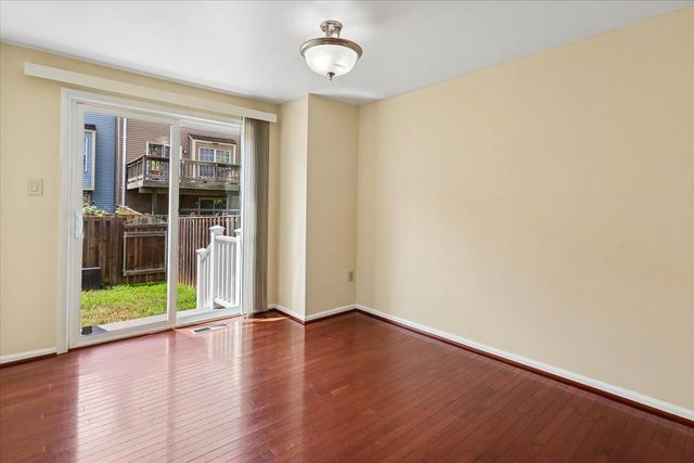 2984 BRAXTON WOOD CT, Fairfax, VA 22031