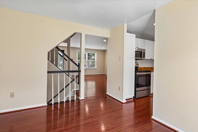 2984 BRAXTON WOOD CT, Fairfax, VA 22031