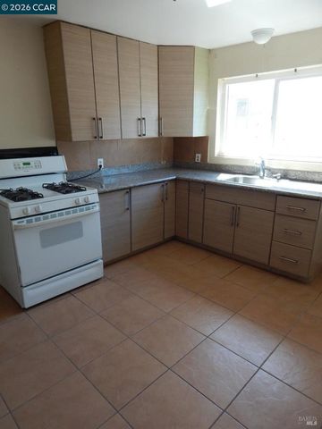 2854 16Th St, San Pablo, CA 94806