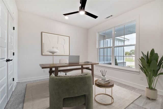 27 Queensferry Lane, Bella Vista, AR 72715