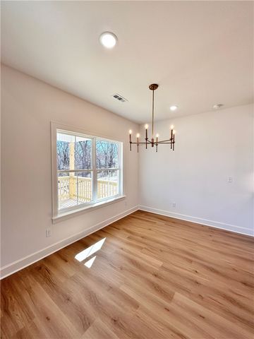 27 Queensferry Lane, Bella Vista, AR 72715