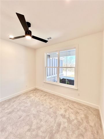 27 Queensferry Lane, Bella Vista, AR 72715