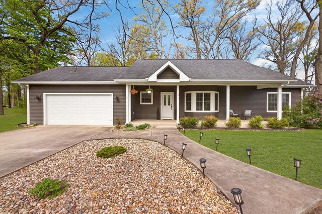 2917 White Oaks Ridge, Buchanan, MI 49107