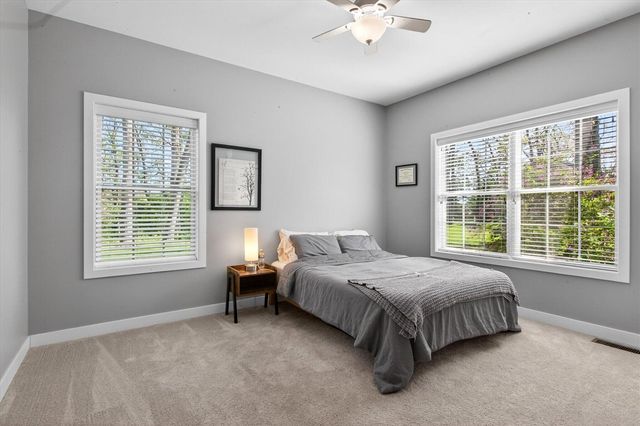 2917 White Oaks Ridge, Buchanan, MI 49107
