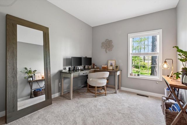 2917 White Oaks Ridge, Buchanan, MI 49107
