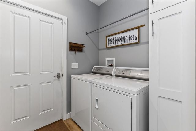 2917 White Oaks Ridge, Buchanan, MI 49107