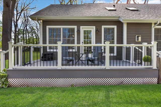 2917 White Oaks Ridge, Buchanan, MI 49107