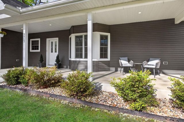 2917 White Oaks Ridge, Buchanan, MI 49107