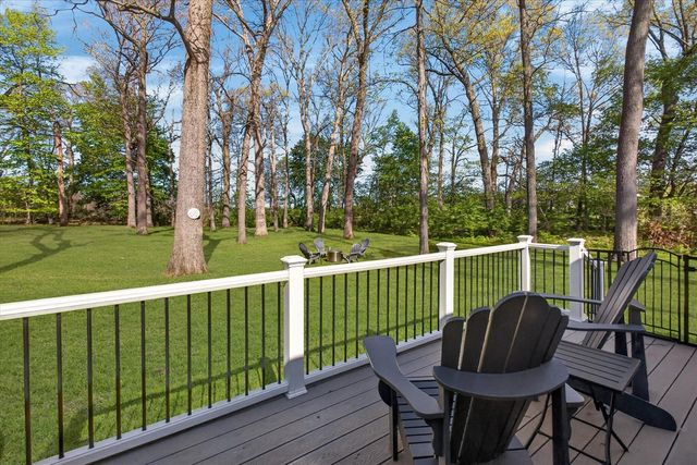2917 White Oaks Ridge, Buchanan, MI 49107