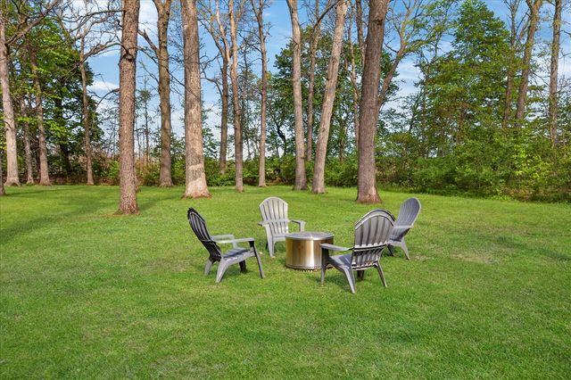 2917 White Oaks Ridge, Buchanan, MI 49107