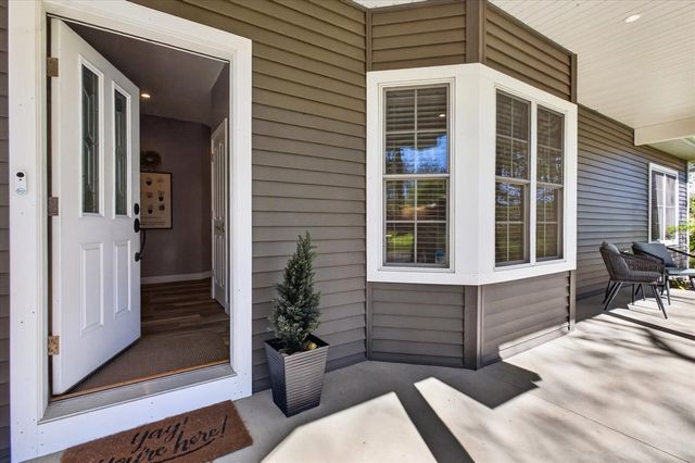2917 White Oaks Ridge, Buchanan, MI 49107